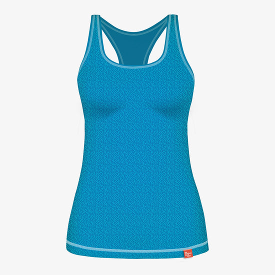 Blaues Damen-Racerback-Top mit feinem Punktmuster und hellblauen Nähten, freigestellt vor weißem Hintergrund.